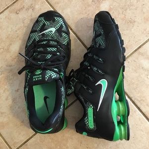 Men’s Nike Shox size 9 #808230-300